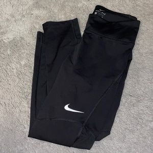 Nike cropped leggings